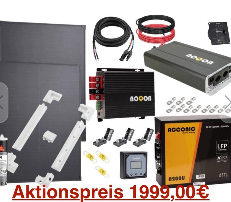 Autarkes Power-Paket mit verschiedenen Komponenten und Zubehör für 2300,00 €.